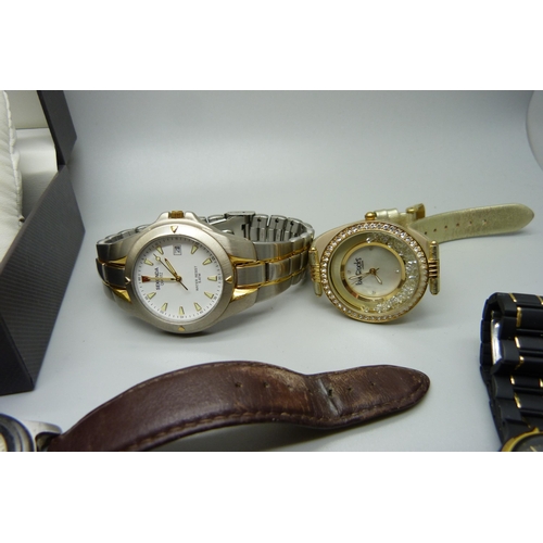 912 - Wristwatches including Solvil et Titus, Rotary mechanical, Pierre Cardin, etc.