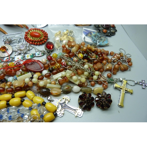 918 - Jewellery including a pair of Christian Dior earrings, Gothic style and other crucifixes, etc.