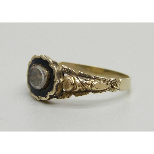 927 - An antique late 19th Century memorial ring, 1.6g, N