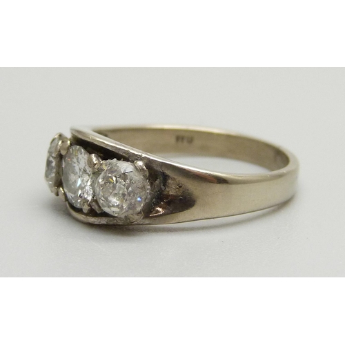 945 - An 18ct white gold diamond trilogy ring, approximately 1.35ct diamond weight, marked 750, 5.2g, N, o... 