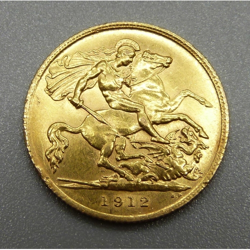 988 - A George V 1912 gold half-sovereign