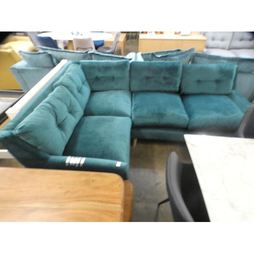 1479 - A champagne Chesterfield love seat