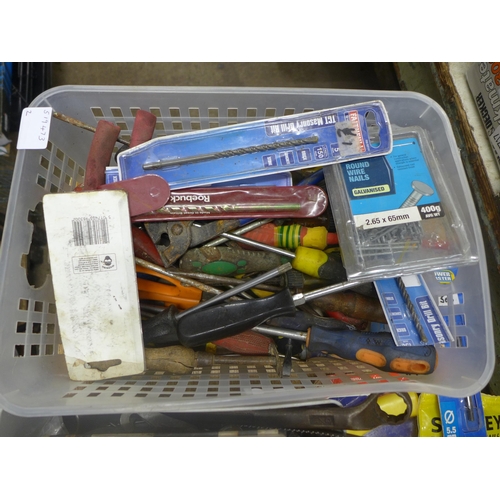 2016 - A quantity of assorted hand tools and other hardware including hammers, hand saws, spanners, drill b... 