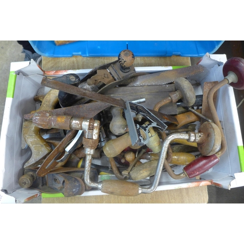 2030 - Approximately 50-100 items of wood working tools including, Stanley planes chisels lead working mall... 