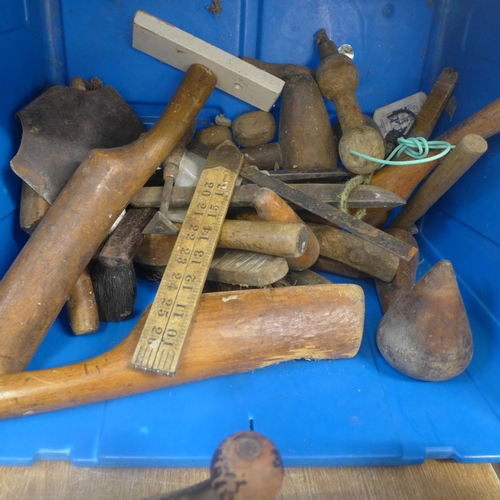 2030 - Approximately 50-100 items of wood working tools including, Stanley planes chisels lead working mall... 