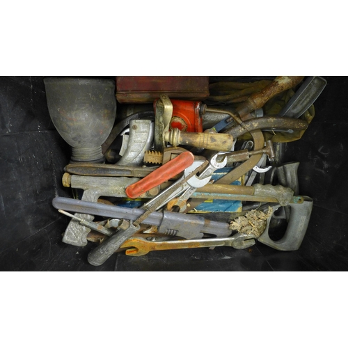 2043 - A quantity of vintage hand tools featuring Leytool, Eclipse, Record, King-Dick, etc., including saws... 