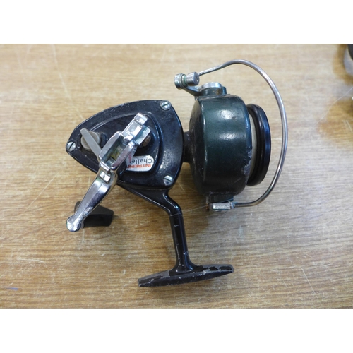 2117 - Fishing reels including New Deluxe, Intrepid Challenger, Intrepid Deluxe, Winfield Newcomer and Jing... 