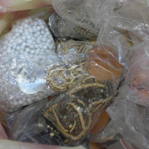 2125 - A large quantity of costume jewellery - approximately 3kg