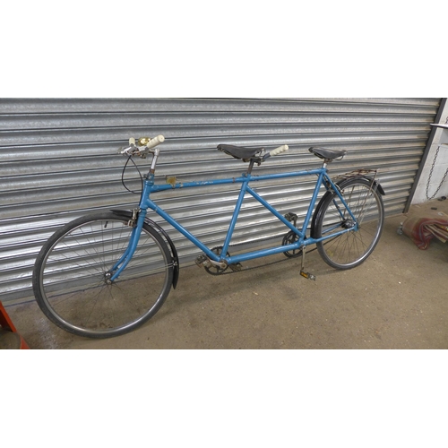 2222 - A vintage tandem bicycle with two Wrights saddles - Police repossession