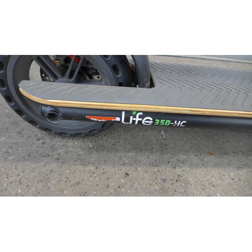 2224 - A Li-Fe 350-HC electric scooter - Police repossession