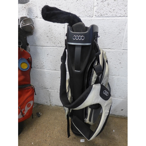 2234 - 7 Bags of golf clubs and bags; Callaway golf bag with balls and tees