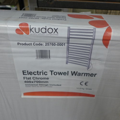 2370 - A Kudox electric towel warmer - 400mm x 700mm - boxed and unused