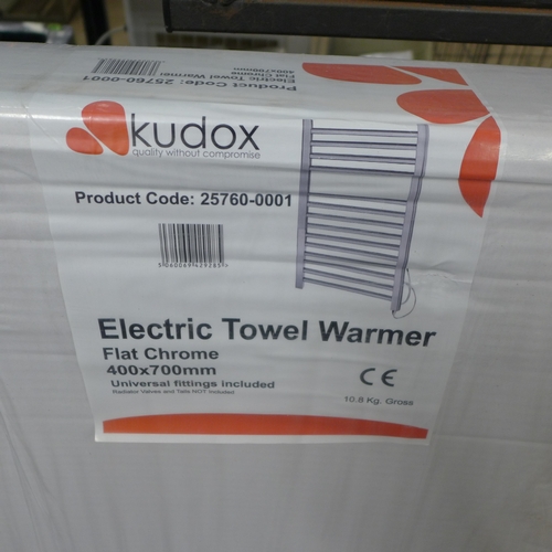 2371 - A Kudox electric towel warmer - 400mm x 700mm - boxed and unused