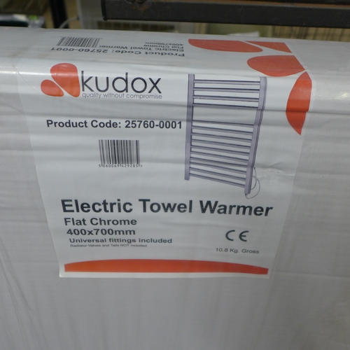 2372 - A Kudox electric towel warmer - 400mm x 700mm - boxed and unused