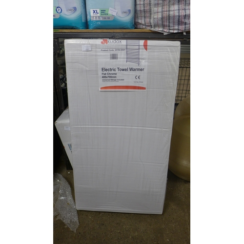 2373 - A Kudox electric towel warmer - 400mm x 700mm - boxed and unused