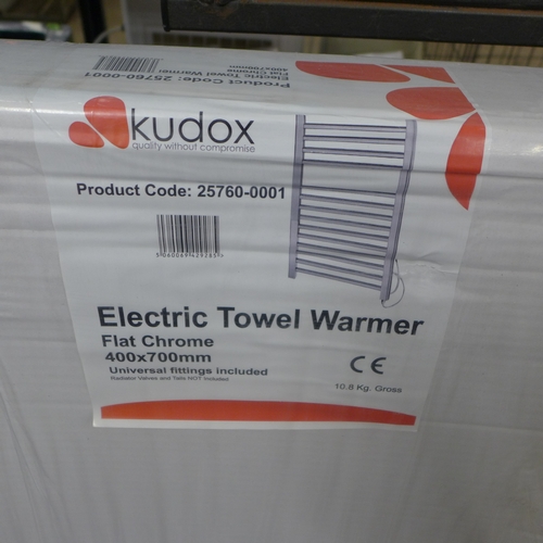 2373 - A Kudox electric towel warmer - 400mm x 700mm - boxed and unused