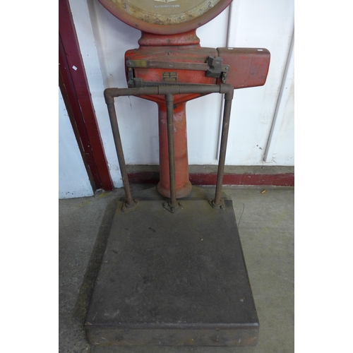 212 - A large set of Avery Autoprecision weighing scales