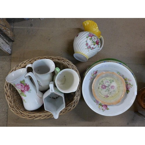 254 - Assorted porcelain wash bowls and jugs