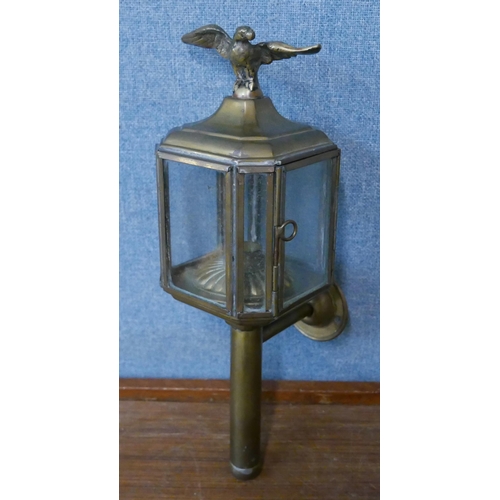 307 - A brass carriage lamp