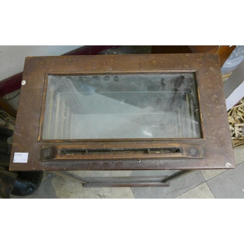 326 - An early 20th Century glazed oak table top display cabinet