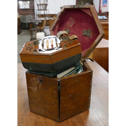 345 - A 19th Century Wheatstone musical concertina squeeze box, with ivory keys, a/f. With non-transferabl... 