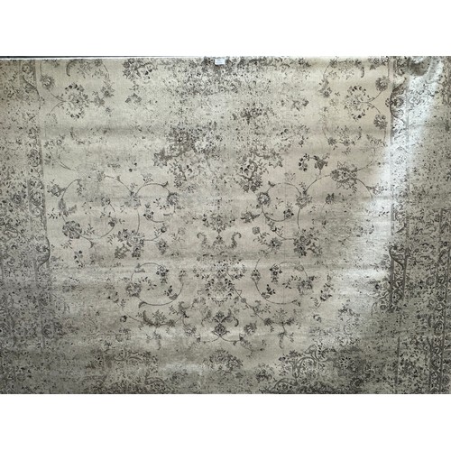 1582 - A grey ground contemporary carpet with vintage look (200cm x 300cm)