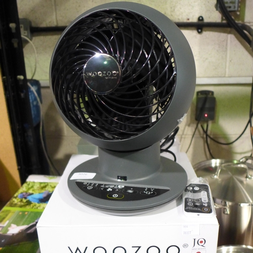 3026 - Iris Woozoo Grey Desk Fan With Remote (306-279) * This lot is subject to VAT