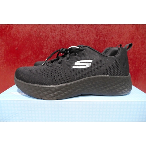 3047 - Pair of men's black Skechers - UK size 8 * This lot is subject to VAT