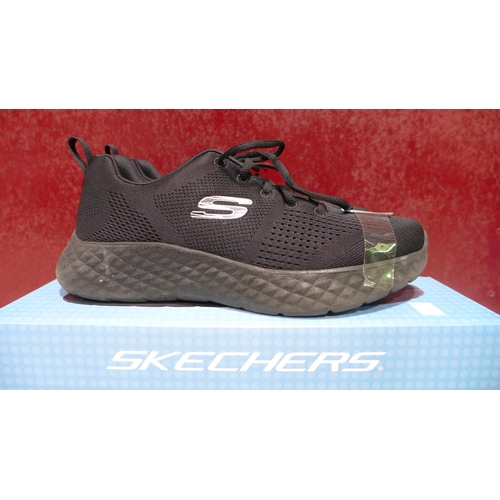 3048 - Pair of men's black Skechers - UK size 8 * This lot is subject to VAT