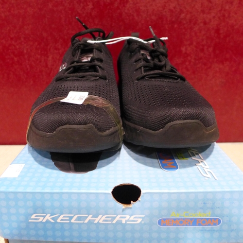 3049 - Pair of men's black Skechers - UK size 11 * This lot is subject to VAT