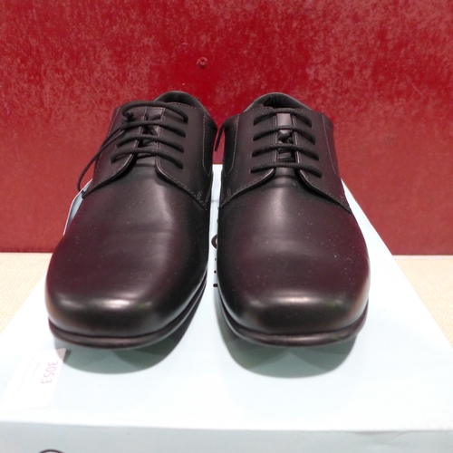 3053 - Pair of black Term Footwear school shoes - size 9 * This lot is subject to VAT