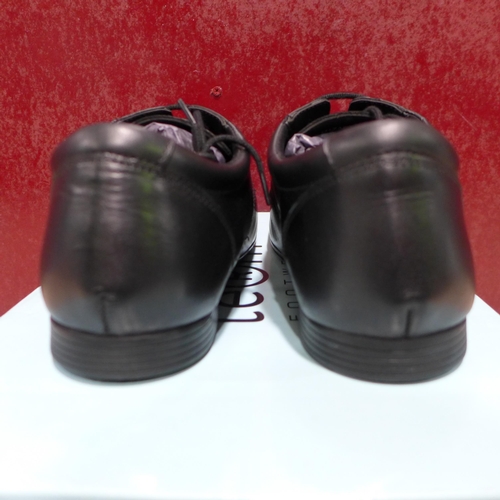 3053 - Pair of black Term Footwear school shoes - size 9 * This lot is subject to VAT