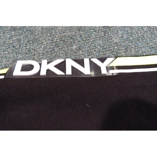 3069 - Large quantity of women's DKNY Sport hoodies - mainly size XL * this lot is subject to VAT