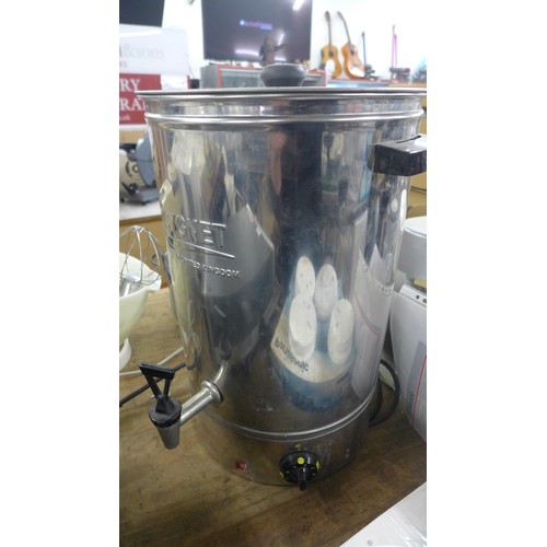 2404 - A Cygnet electric tea urn