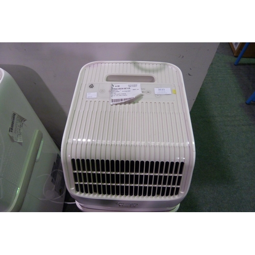 3111 - Delonghi White 8.3K Aircon Unit - No Remote, original RRP £329.99 + VAT  (305-95)    * This lot is s... 