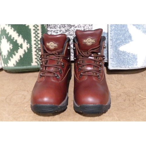 3148B - Northwest Territory Cherry Leather Waterproof Walking Boots (size UK: 10)