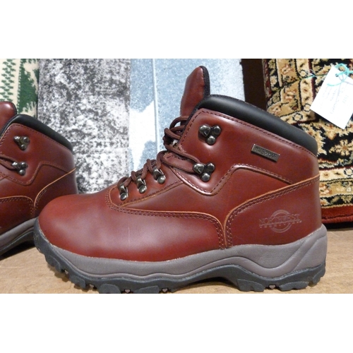 3148B - Northwest Territory Cherry Leather Waterproof Walking Boots (size UK: 10)