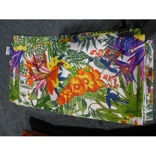 3201 - Orange Cushion and Quantity of Multicoloured Cushion Covers (A1,K)