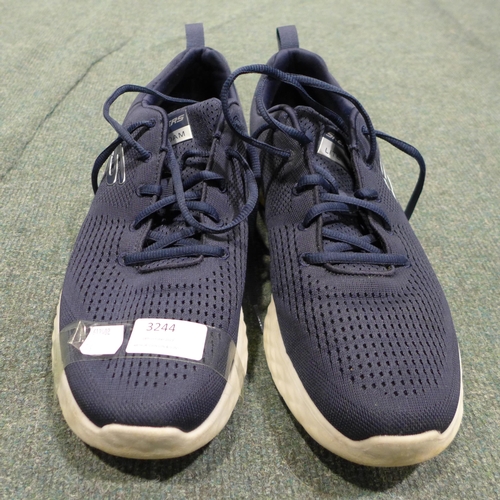 3244 - Pair of men's Navy Skechers - UK size 11 * This lot is subject to VAT