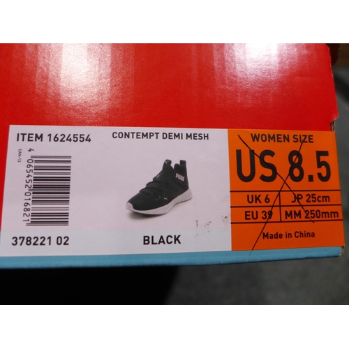 3246 - Pair of women's black Puma trainers - UK size 4.5 * This lot is subject to VAT