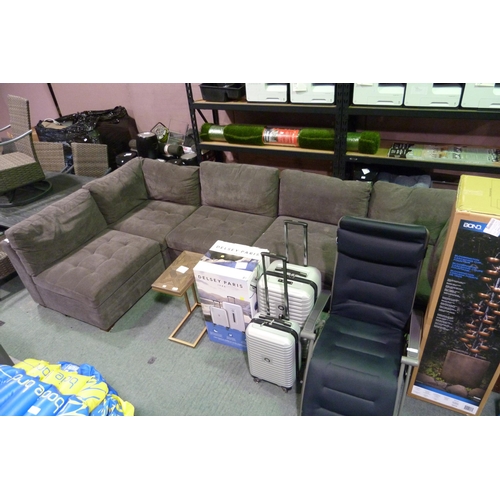 3402 - Tisdale Six Piece Sectional Slate Grey Fabric Sofa, original RRP £1299.99 + VAT  (305-74)    * This ... 