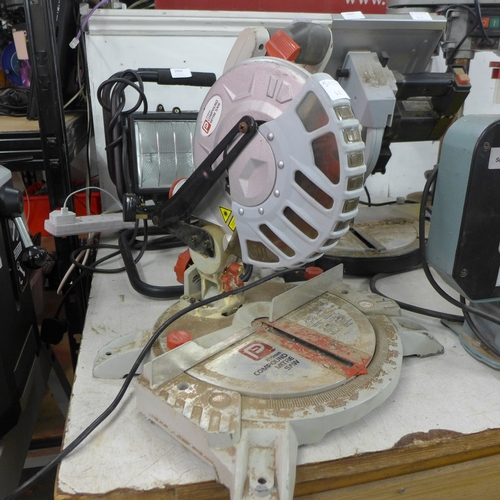 2002 - A Pro Performance (r06w49) 210mm compound mitre saw