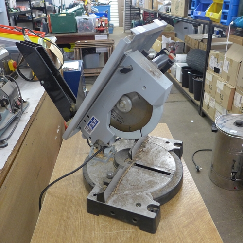 2003 - A Power Master 240v - 50 Hz 1050w mitre saw (1289)