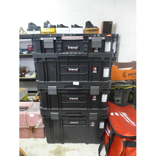 2016 - A Trend toolbox stacking trolley with a 3 tread organiser