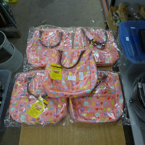 2110 - 5 unused pink Travel thermal lunch bags