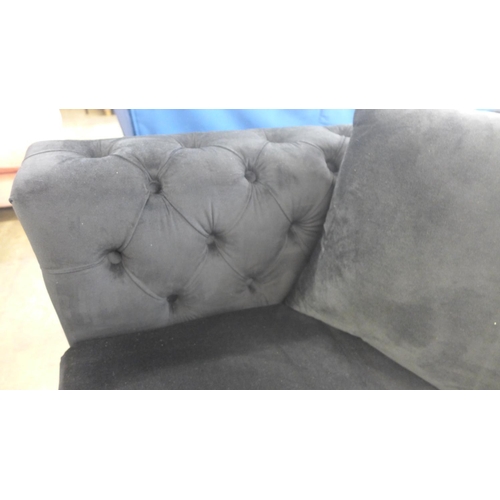 1304 - A Fenzi black buttoned velvet three seater sofa, two seater sofa and armchair * This lot is subject ... 