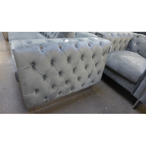 1309 - A Fenzi grey buttoned velvet three seater sofa, two seater sofa and armchair * This lot is subject t... 