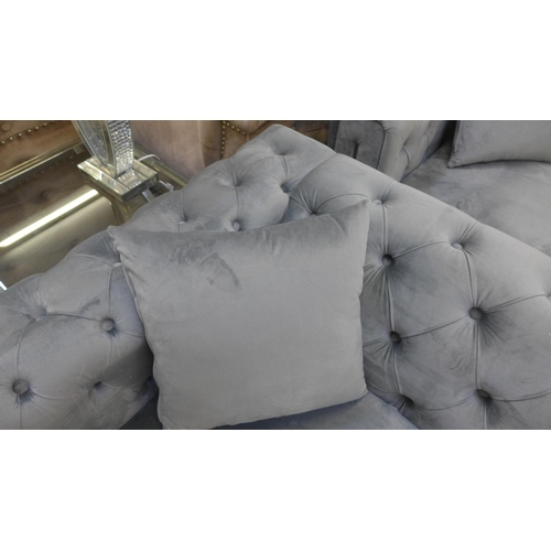 1309 - A Fenzi grey buttoned velvet three seater sofa, two seater sofa and armchair * This lot is subject t... 