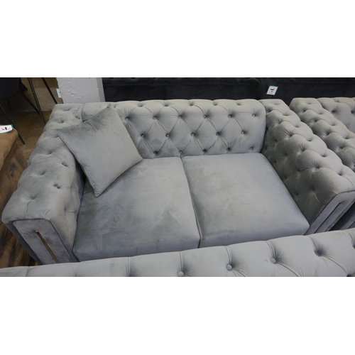 1309 - A Fenzi grey buttoned velvet three seater sofa, two seater sofa and armchair * This lot is subject t... 