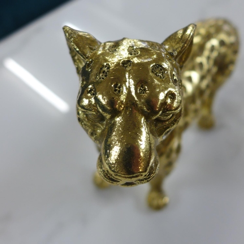 1381 - A resin gold standing leopard - H21cms (66245610)